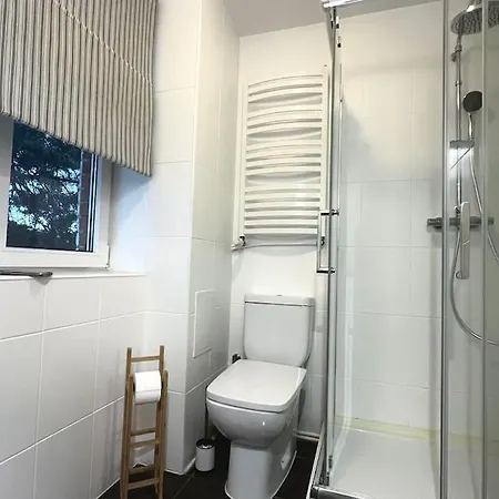 Apartament Srodmiescie 40m2 Bezplatny Parking Pralka Suszarka Wifi Hulajnogi Apartmán *