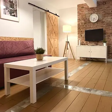 Apartament Srodmiescie 40m2 Bezplatny Parking Pralka Suszarka Wifi Hulajnogi Apartmán