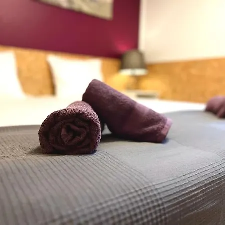 Apartment Apartament Srodmiescie 40m2 Bezplatny Parking Pralka Suszarka Wifi Hulajnogi *